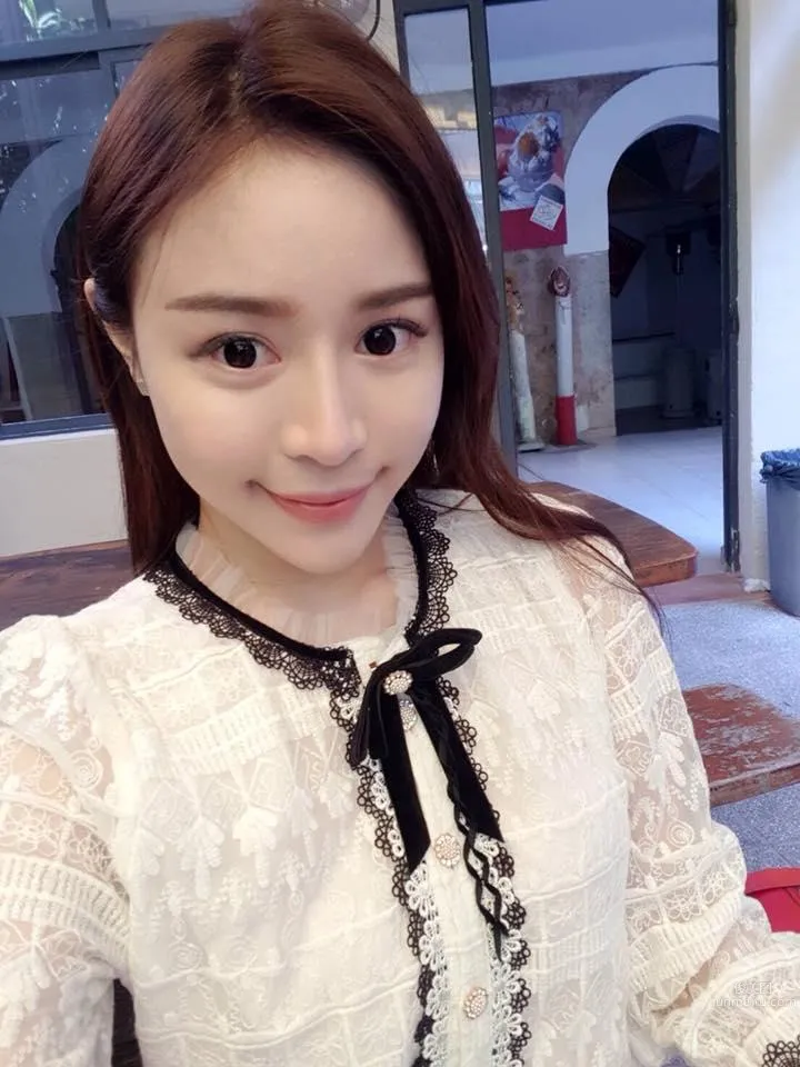 台灣正妹Lena莉娜 手拿離子好可愛 24