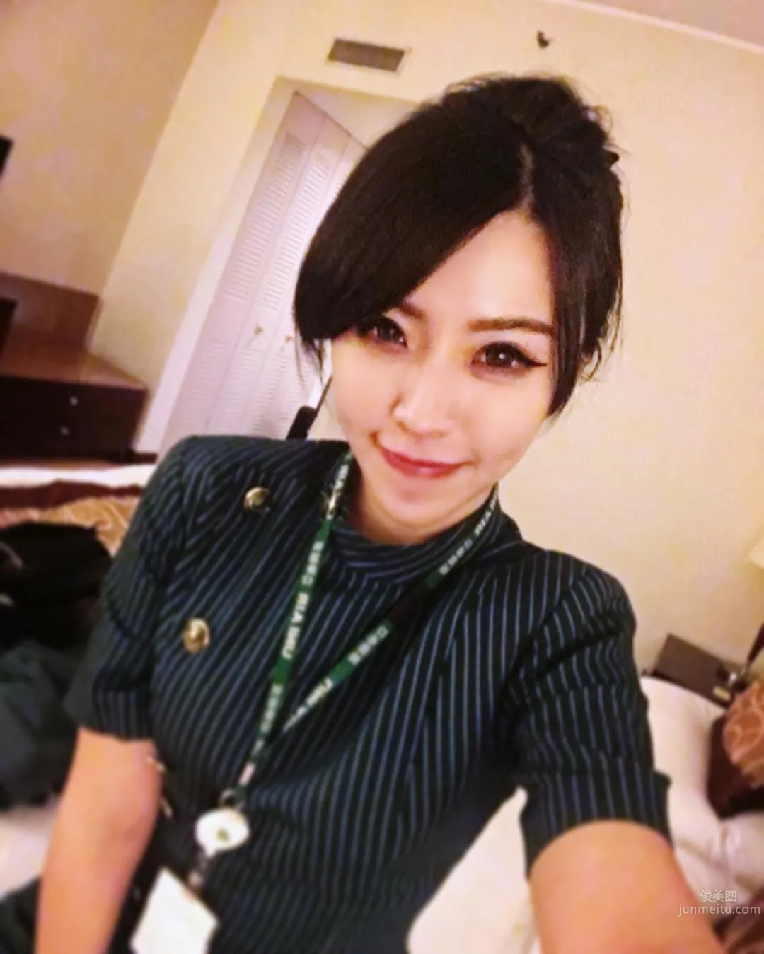 超電眼長榮空姐孫嘉霙 微笑小酒窩讓人神魂颠倒 3