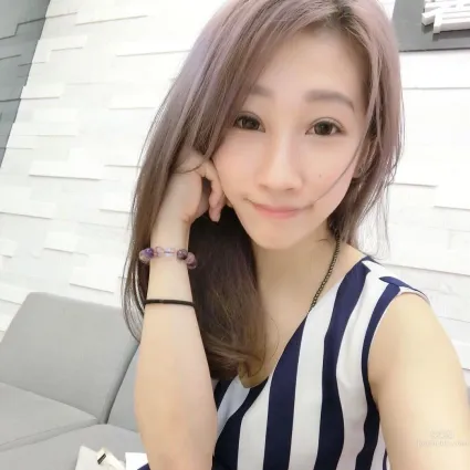 性感DJ拾壹給你最強的音樂與視覺雙重享受！