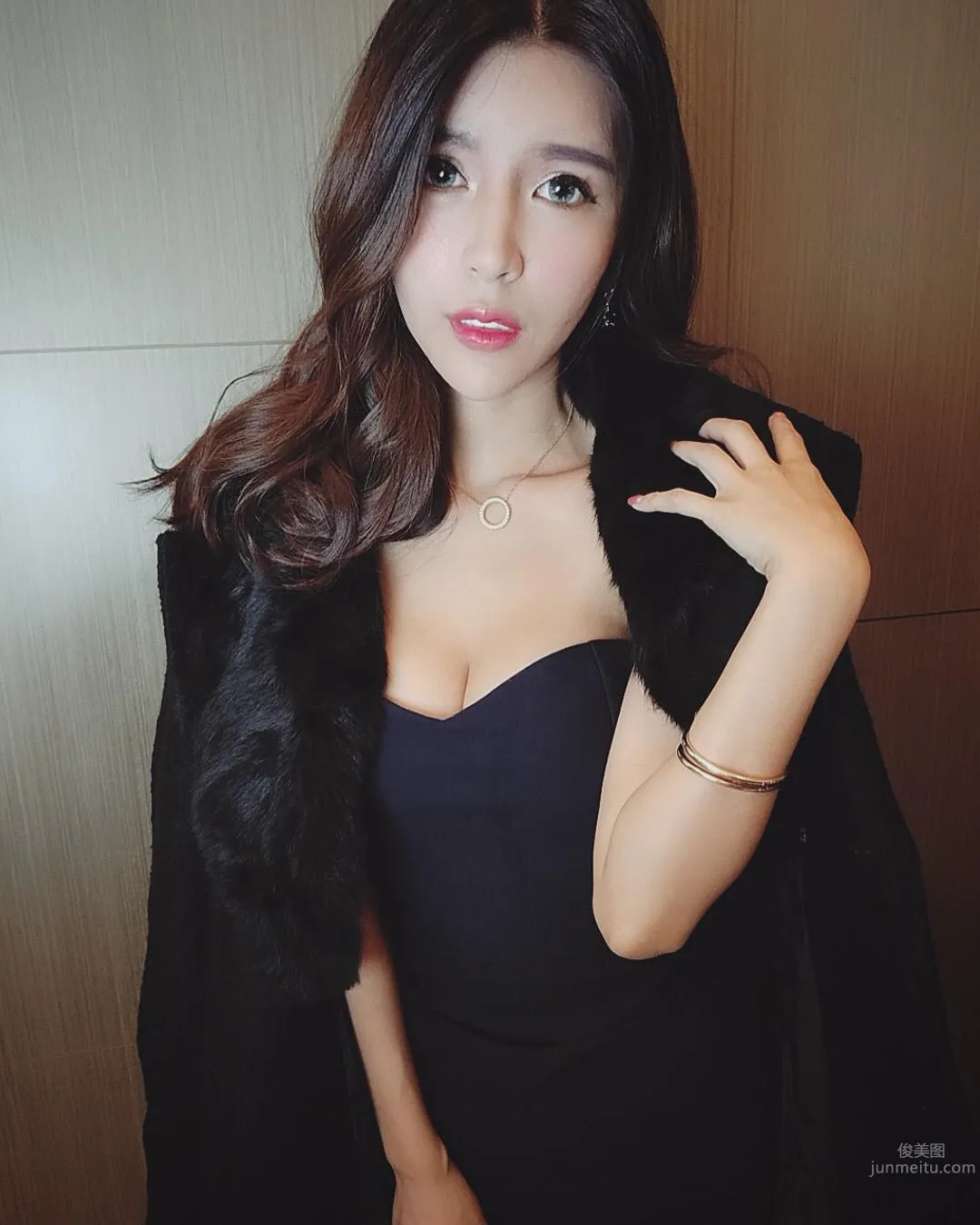 百变女郎刘子瑜Vicky 邪恶女仆装很凶暴_52
