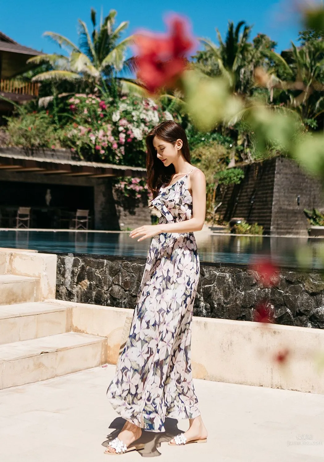 韓國女神孫允珠 唯美沙灘長裙系列 42
