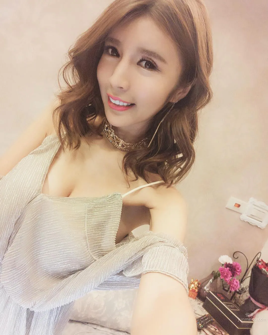 百变女郎刘子瑜Vicky 邪恶女仆装很凶暴_12