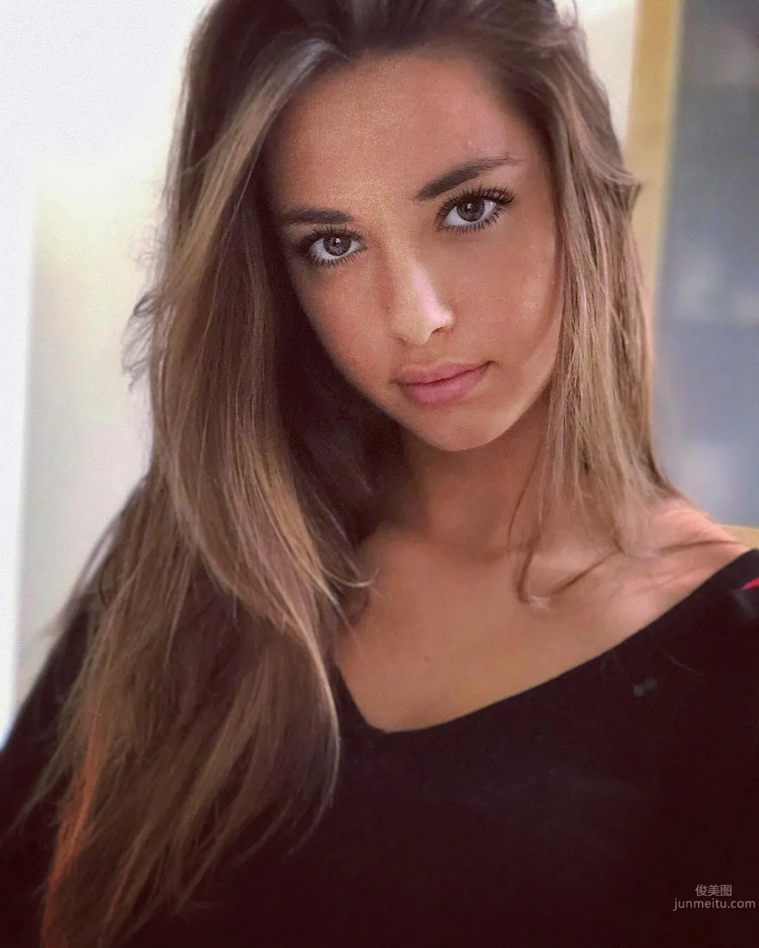 法國甜心Axelle Pruneaux 愛笑的眼睛會勾人 43