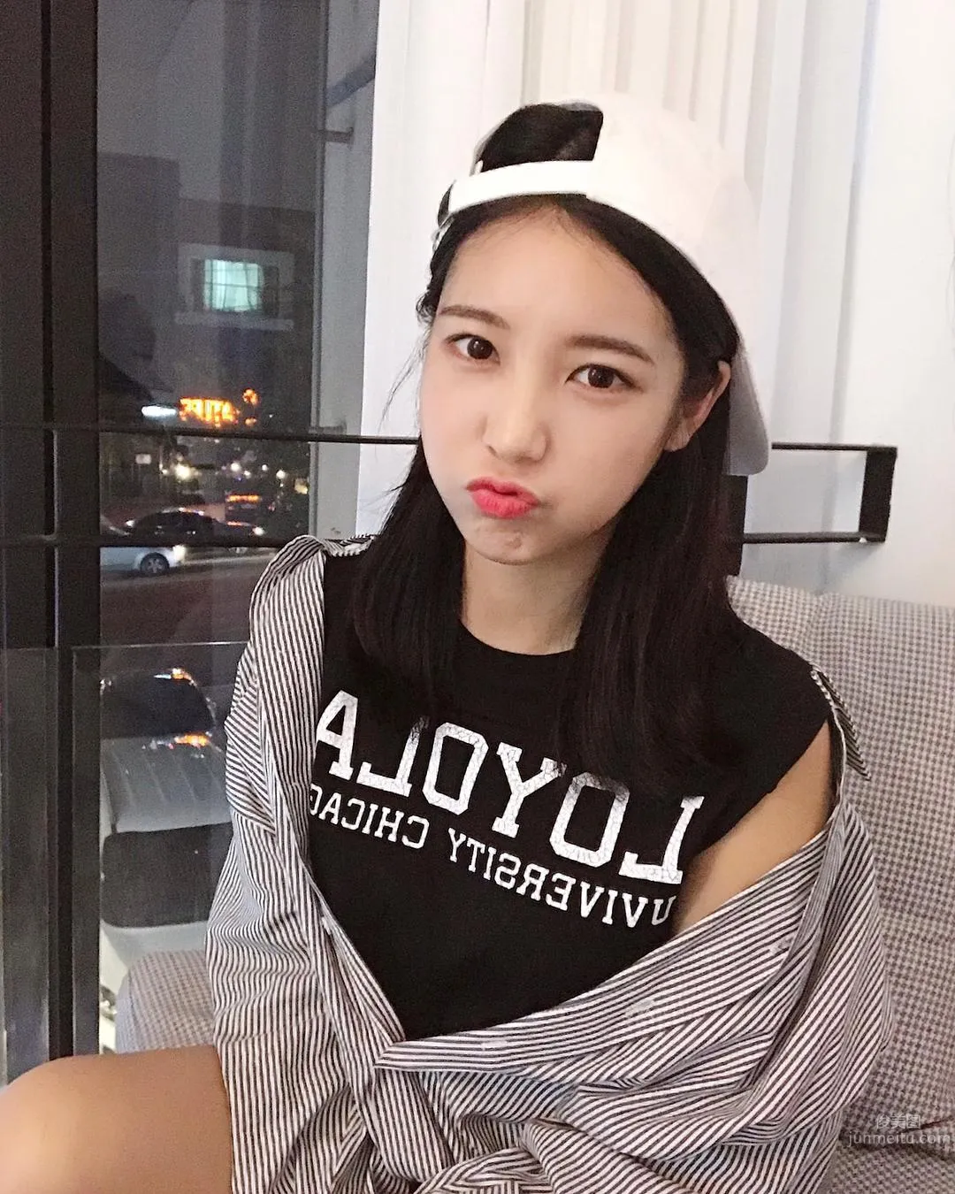 超完美花藝老師身材太好！海邊大曬比基尼讓網友激動 43