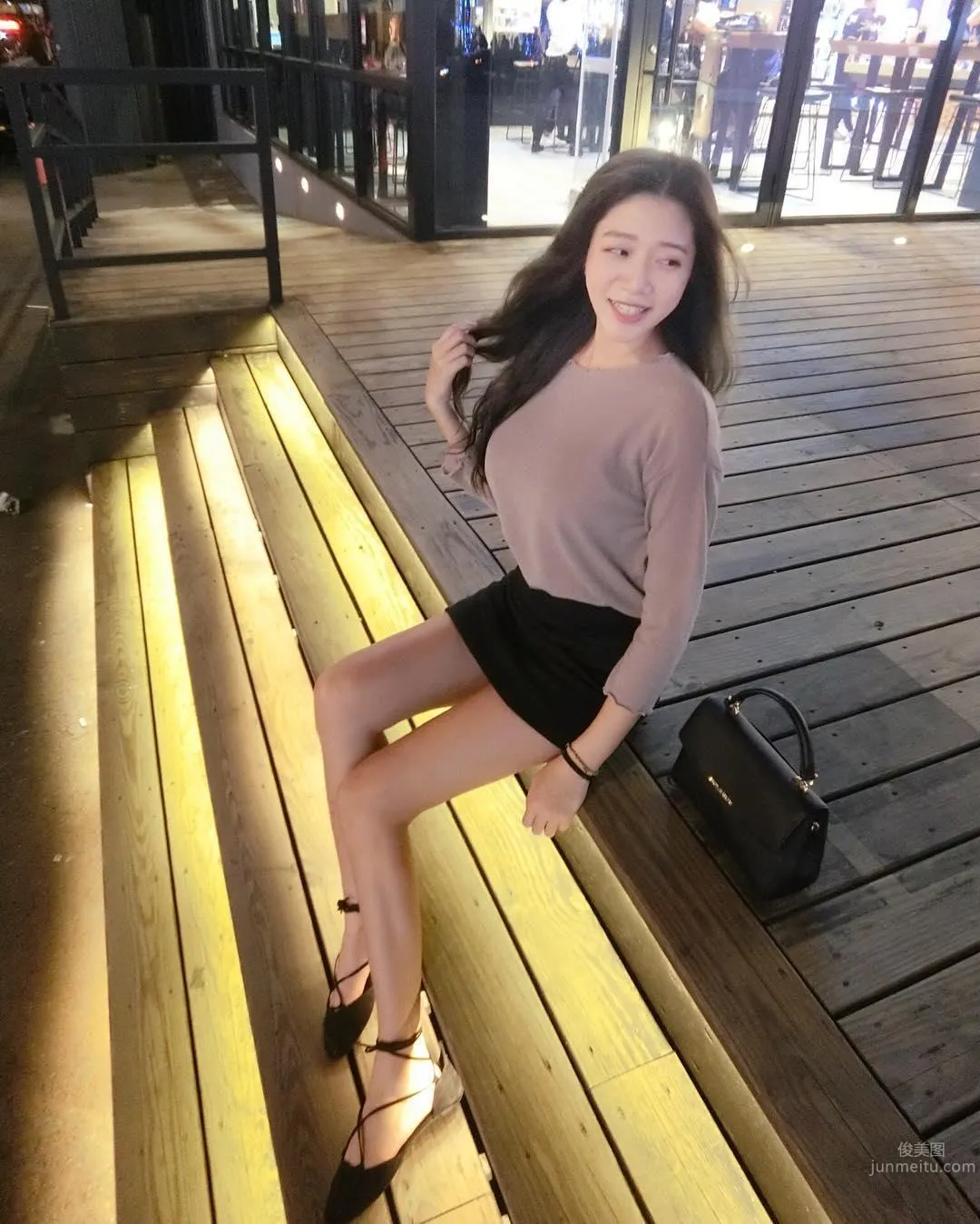 戀愛了！醒吾正妹安婷，沙灘比基尼好誘人 16