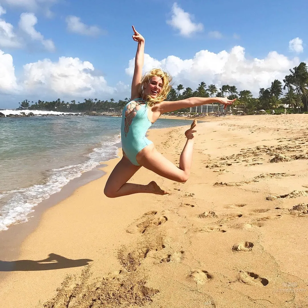 Lele Pons- 歐美版Papi醬火辣私房照 2