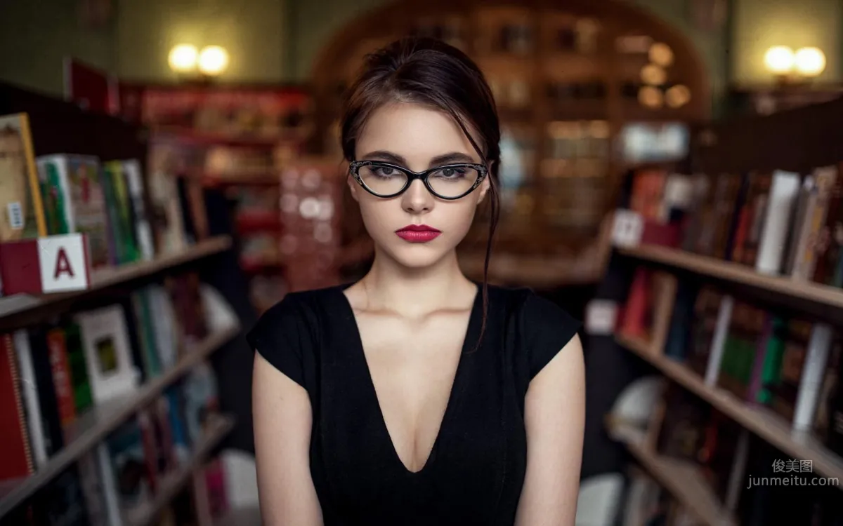 Oktyabrina Maximova- 俄羅斯美人私房寫真 30