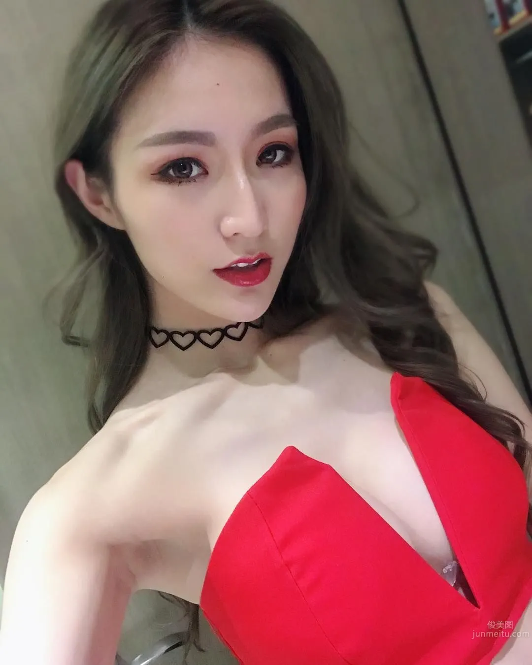 派對尤物DJ林佩佩 比基尼讓人把持不住！ 10