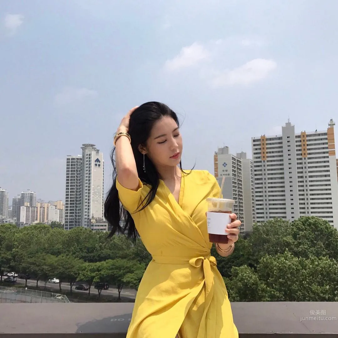 超完美花藝老師身材太好！海邊大曬比基尼讓網友激動 14