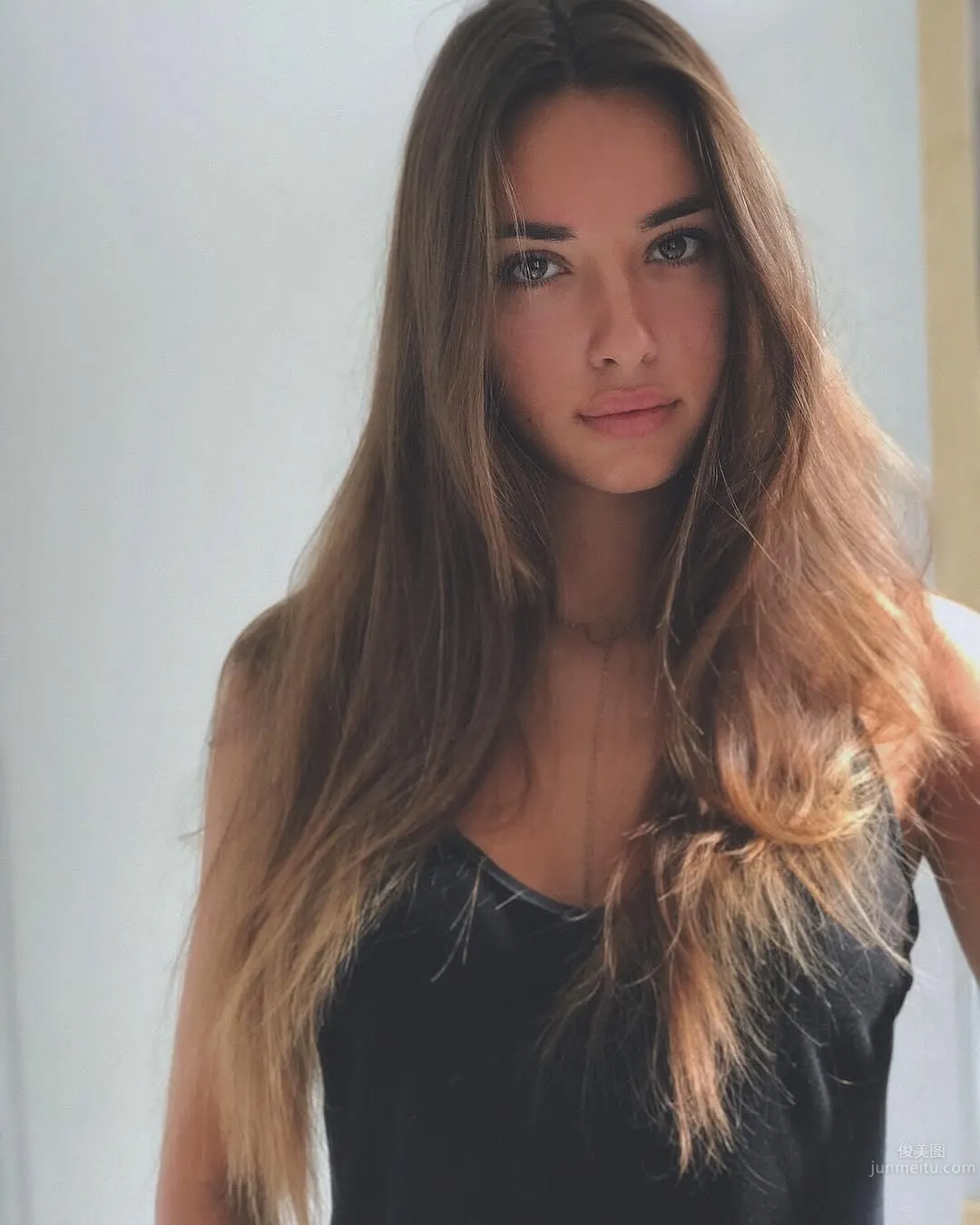 法國甜心Axelle Pruneaux 愛笑的眼睛會勾人 28