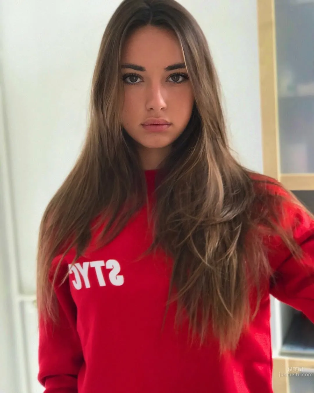 法國甜心Axelle Pruneaux 愛笑的眼睛會勾人 41