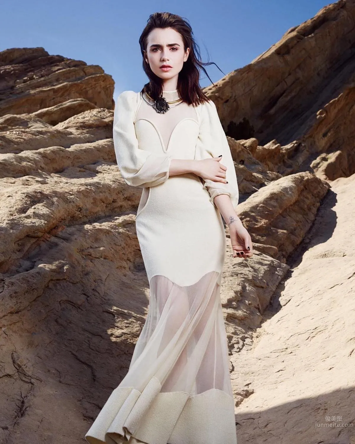 英美混血莉莉·柯林斯 自然美女大方素顔照 9