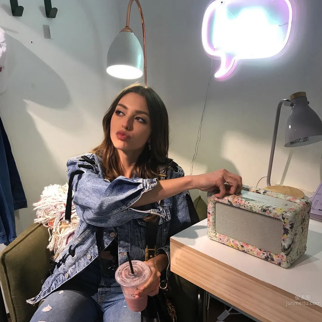 Celine Farach- 你最近還好嗎？最新靓照 30