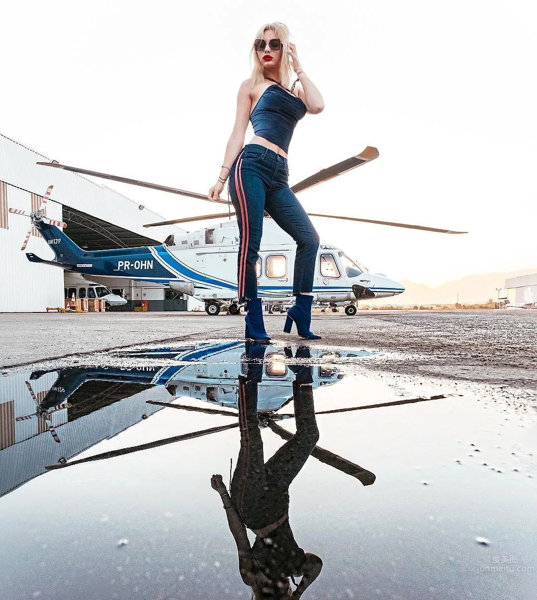 Lele Pons- 歐美版Papi醬火辣私房照 26