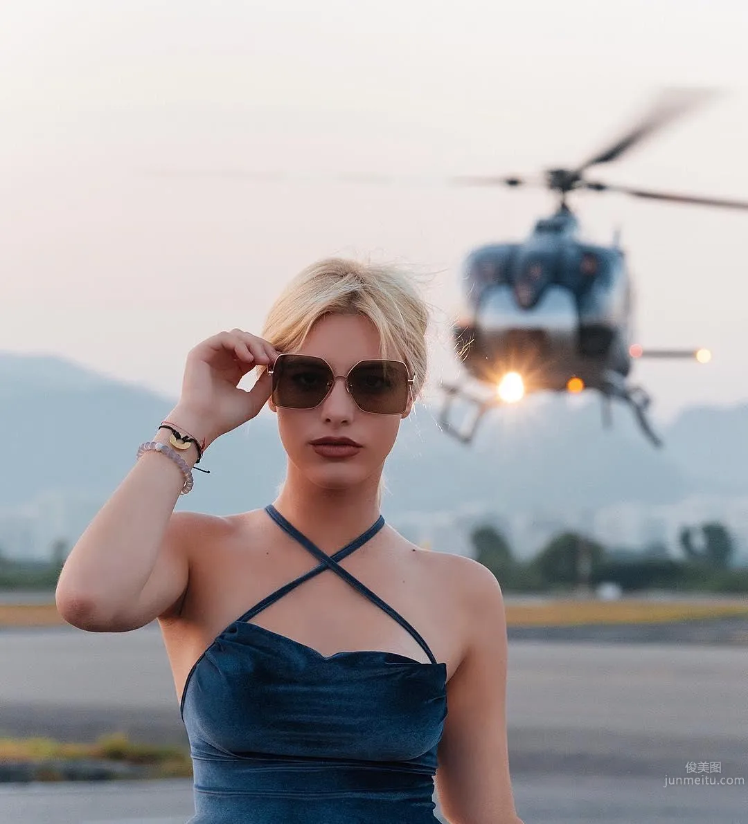Lele Pons- 歐美版Papi醬火辣私房照 25