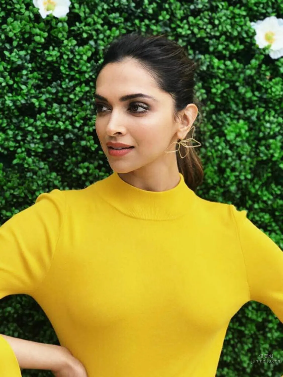 Deepika Padukone- 印度美女海报写真_6