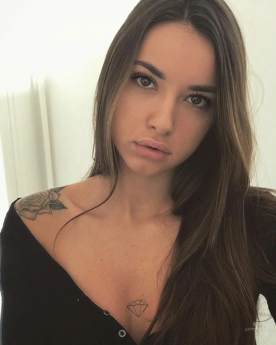 法國甜心Axelle Pruneaux 愛笑的眼睛會勾人 52