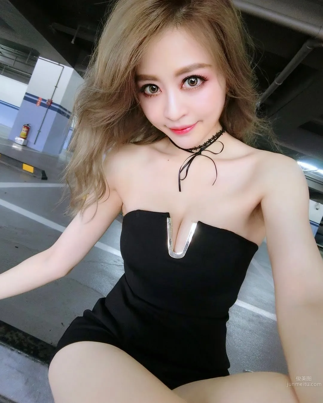 Lucy倪千淩- 氣質正妹各種套裝好銷魂 30