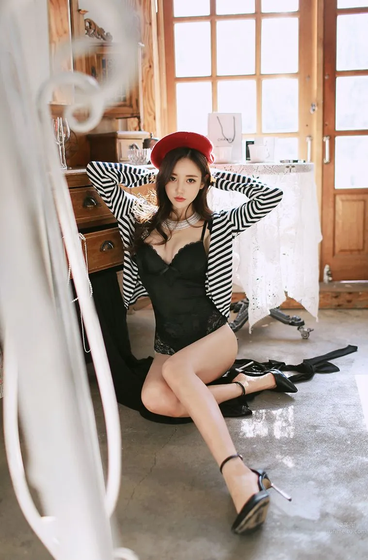 南韓美人孫允珠 唯美系吊帶内衣二 28