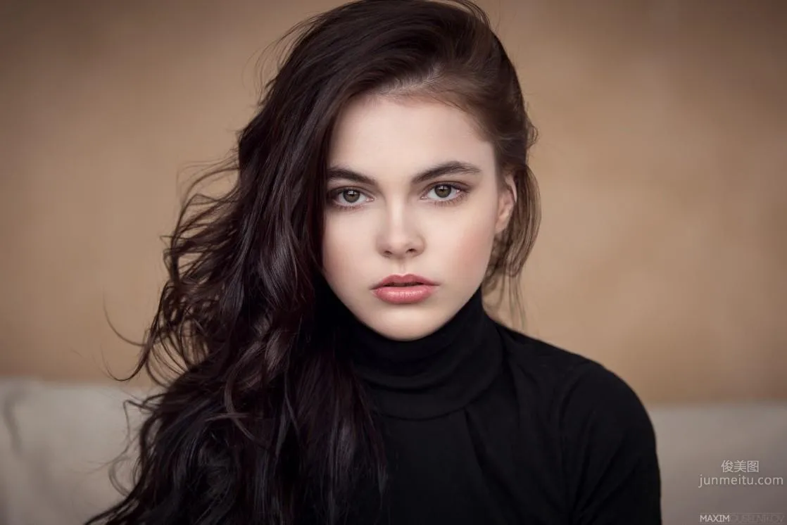 Oktyabrina Maximova- 俄羅斯美人私房寫真 2