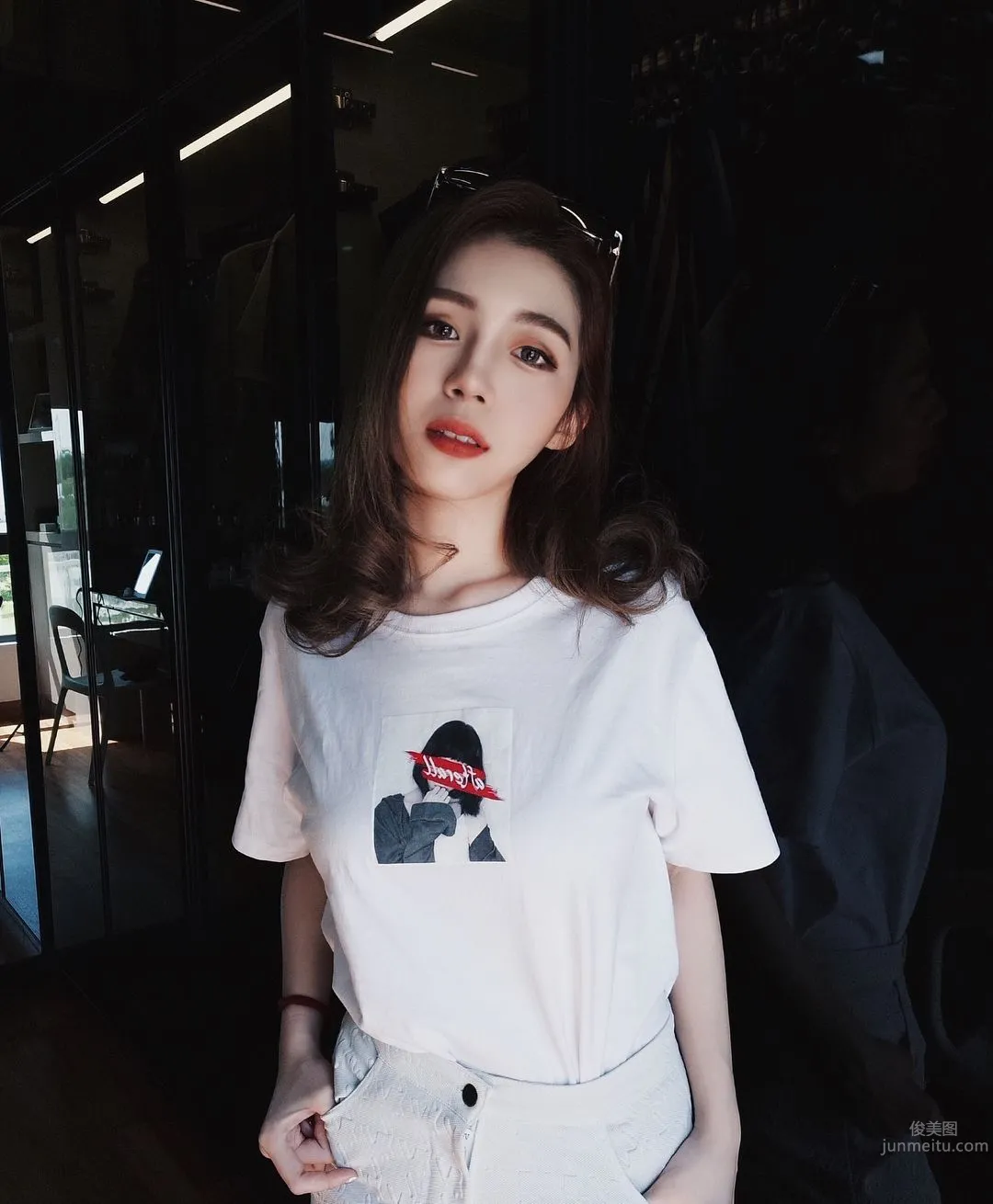 神基因「妹子聖地」就是這一國！白嫩美肌與不合理好身材 34