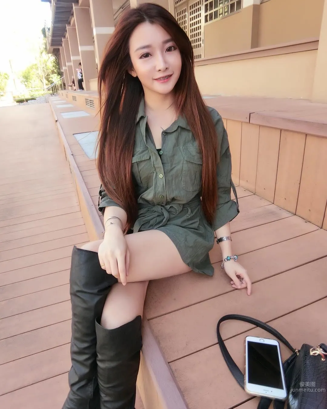 Rebeca小花- 好甜美的展場sg正妹 27