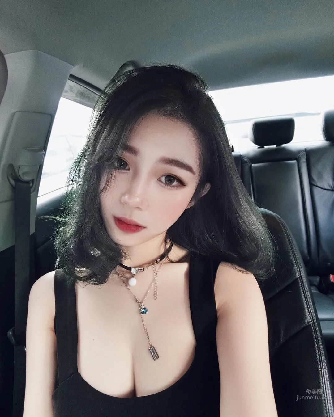 神基因「妹子聖地」就是這一國！白嫩美肌與不合理好身材 23