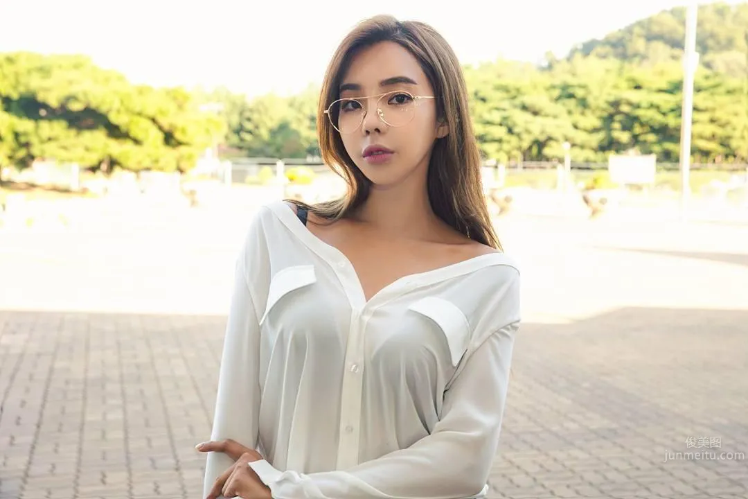 南韓美女金智娜 火辣比基尼美照 8