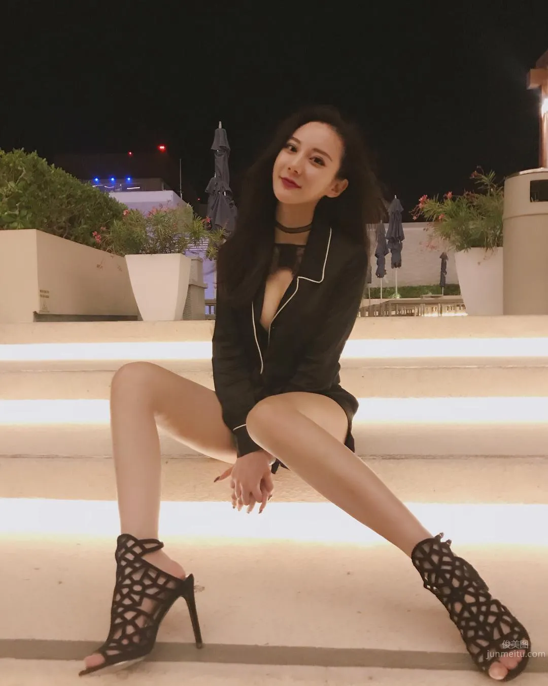 美腿界的天菜！留外高學曆正妹看不膩！曲線太噴火！ 21
