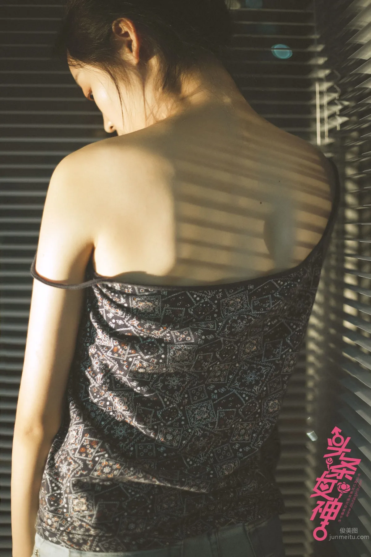 頭條天使美女夜微涼 9
