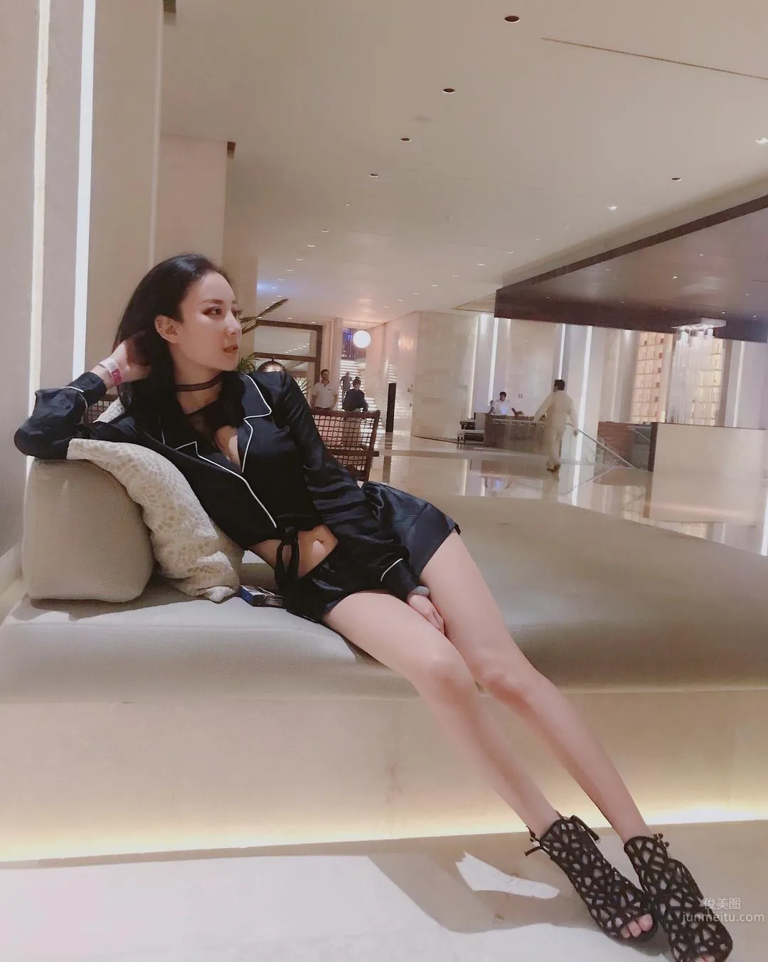 美腿界的天菜！留外高學曆正妹看不膩！曲線太噴火！ 22