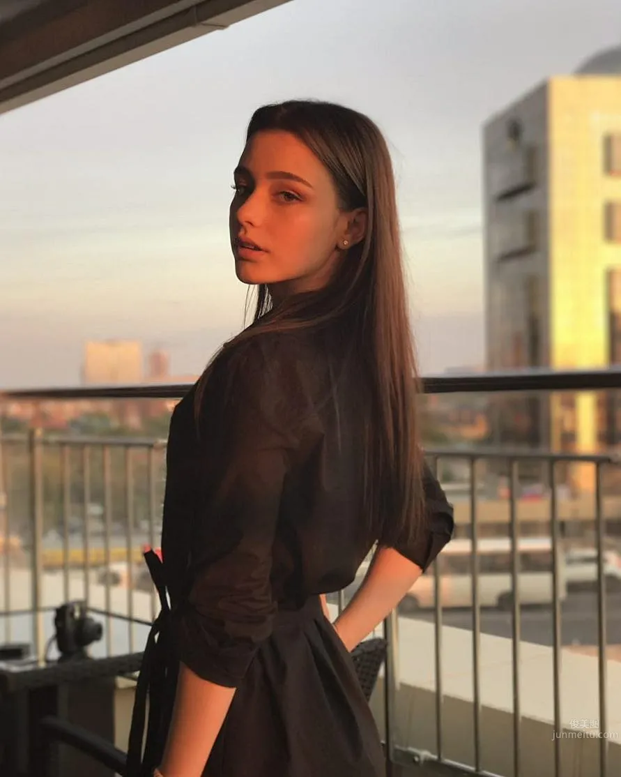 Dasha Taran- 俄羅斯新晉女神私房照 8
