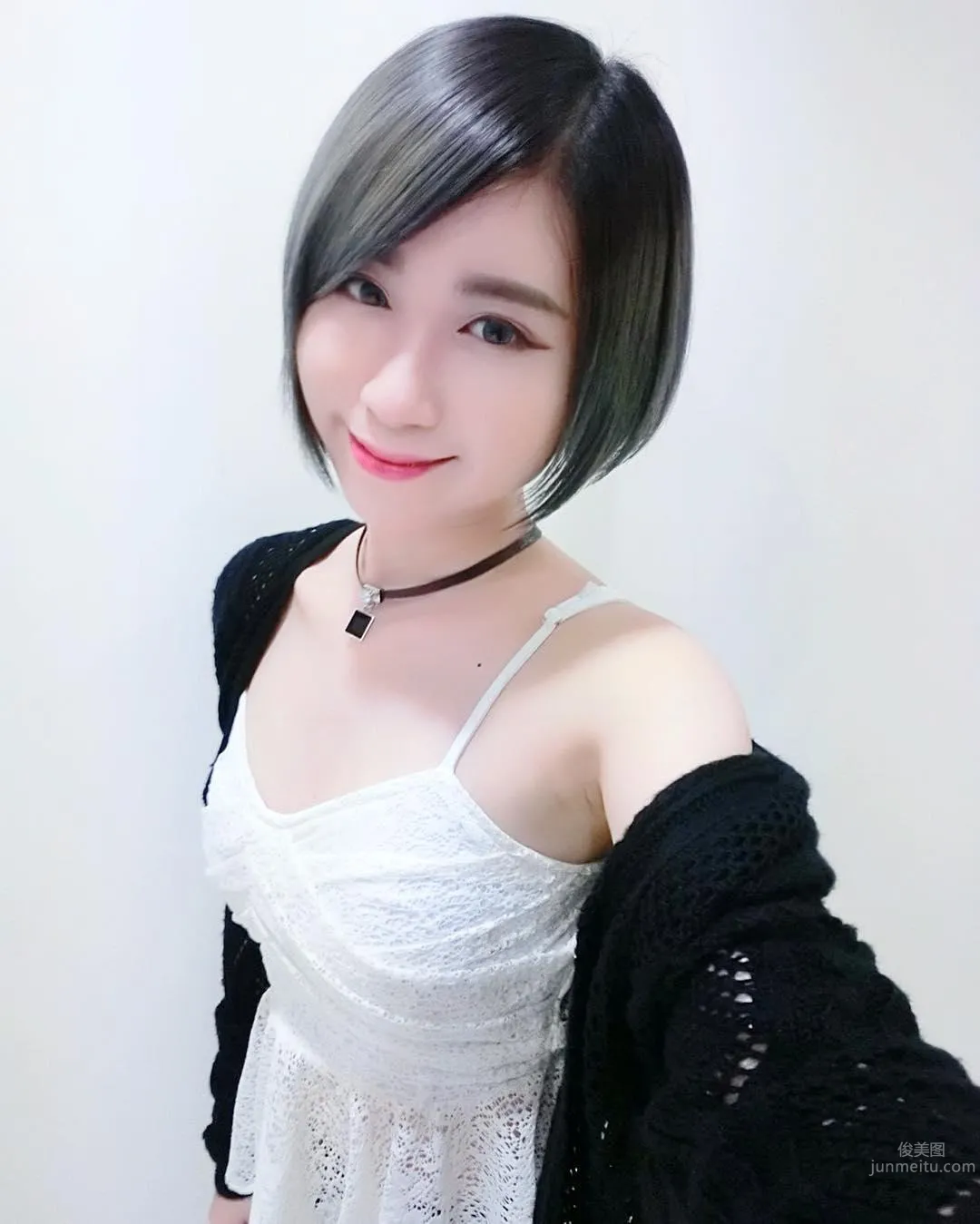 李佩怡- 迷人「魅惑電眼」收服粉絲的心！ 14