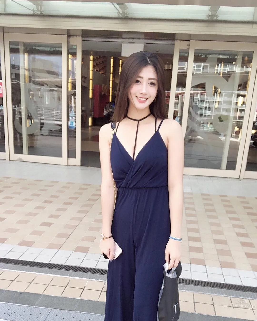何季珍Kelly，大眼美胸正妹，網友驚呼「太美了！」 13