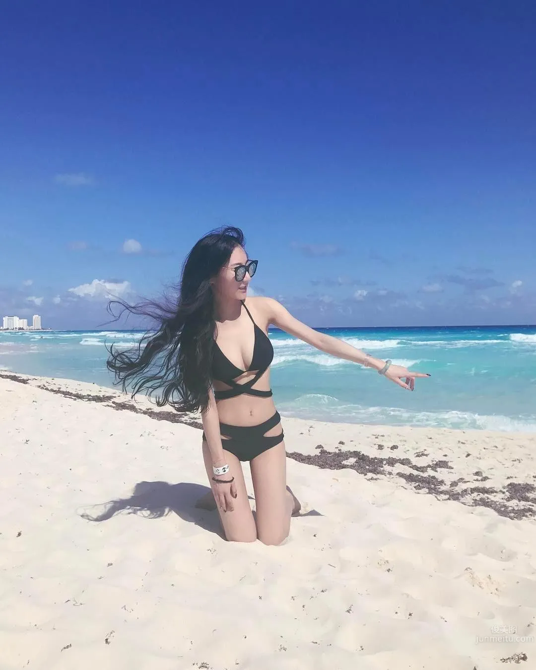 美腿界的天菜！留外高學曆正妹看不膩！曲線太噴火！ 1