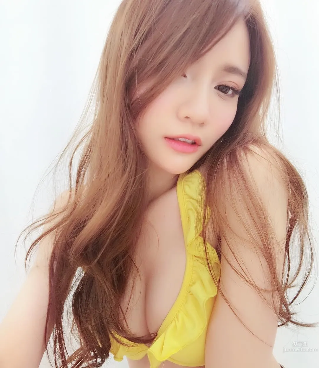超可愛！甜美系「白皙美胸正妹」極品身材好犯規！ 19