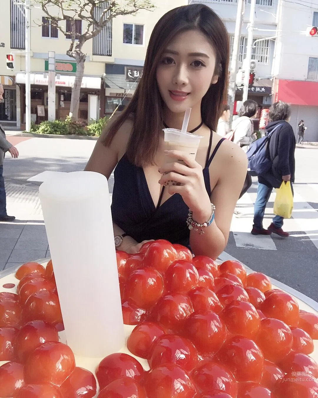 何季珍Kelly，大眼美胸正妹，網友驚呼「太美了！」 11