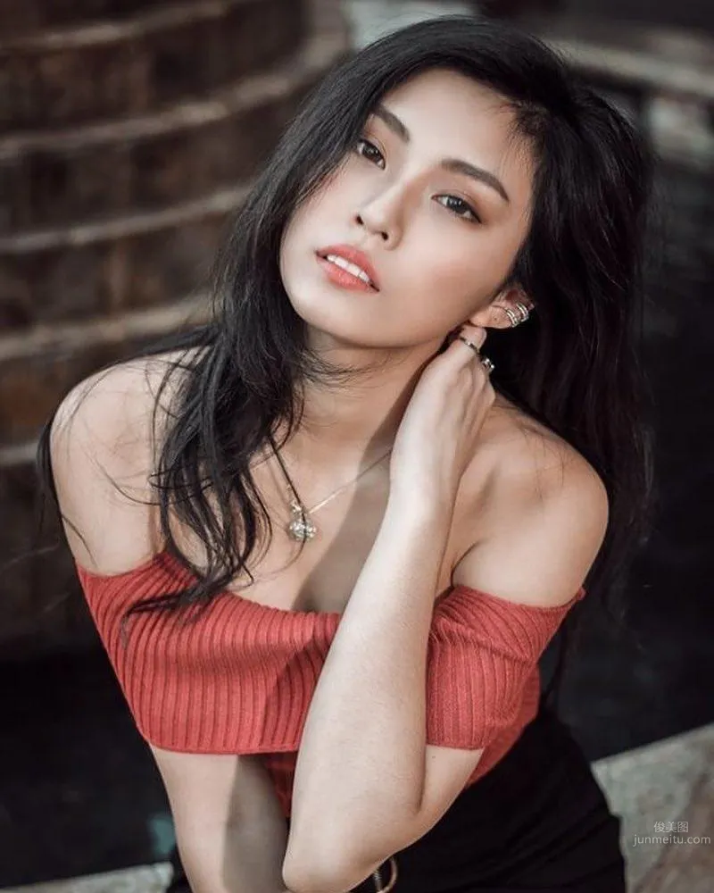 甜美又霸氣！陳翎瑀超自信笑容加上火辣身材，女王就決定是妳！ 34