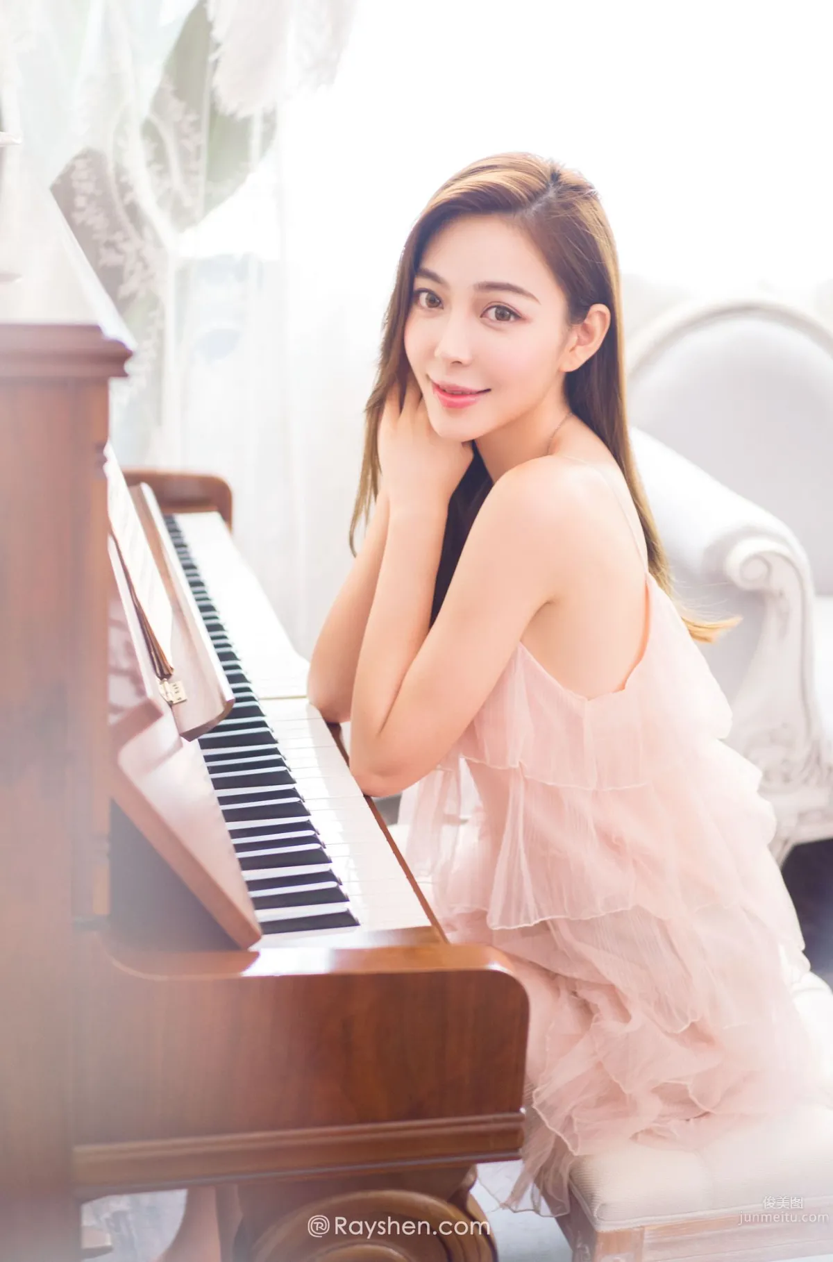王琳- 气质模特唯美写真_4