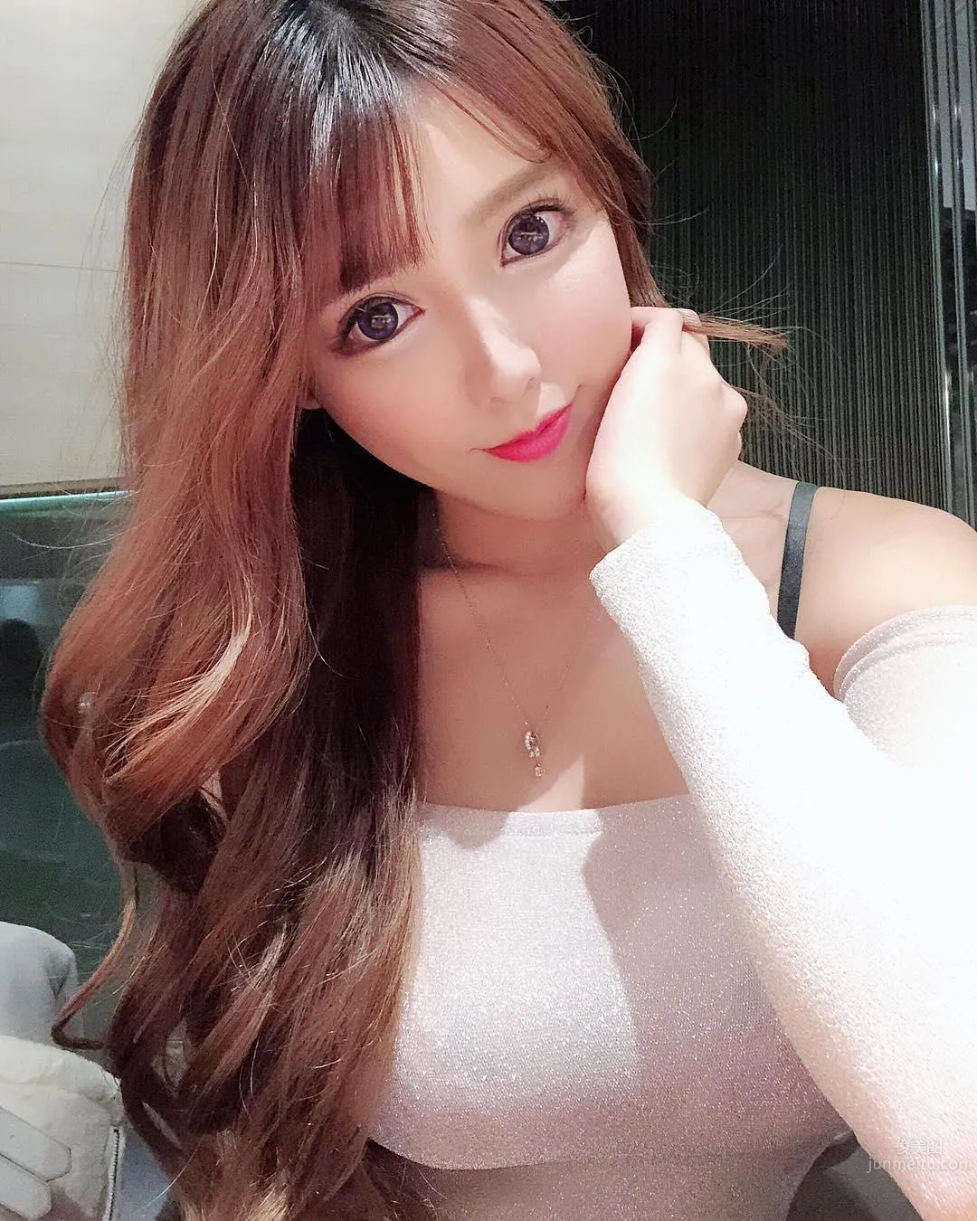 激似人氣女優三上悠亞！「白皙甜心」譚詠曦胸器太過驚人 25