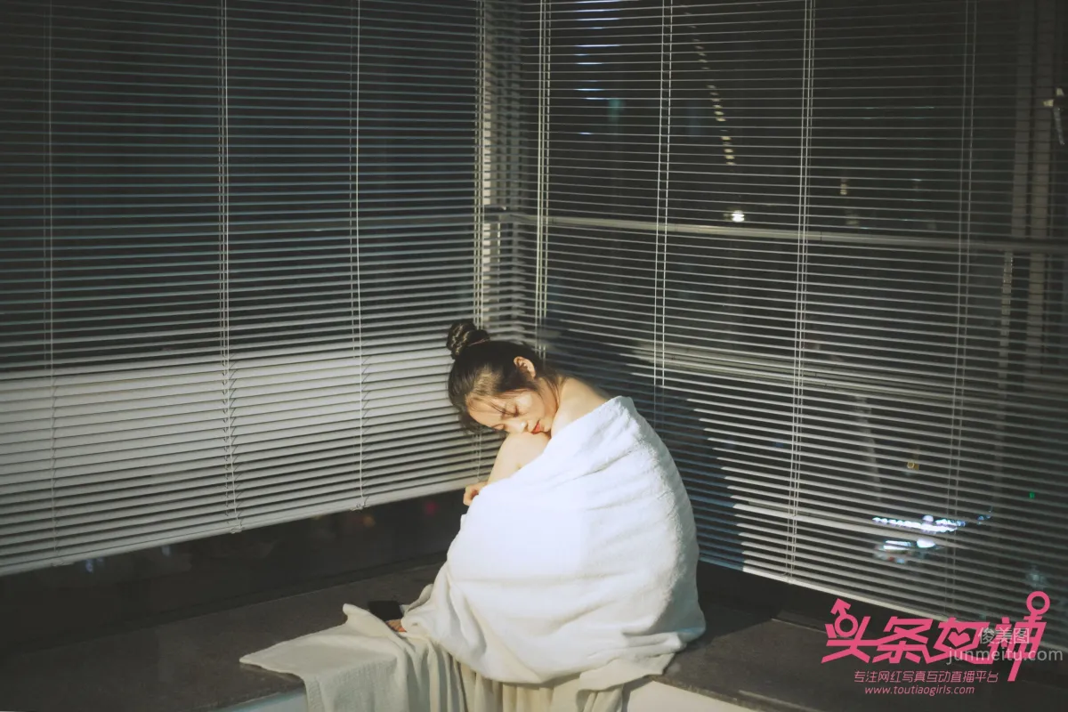 頭條天使美女夜微涼 11