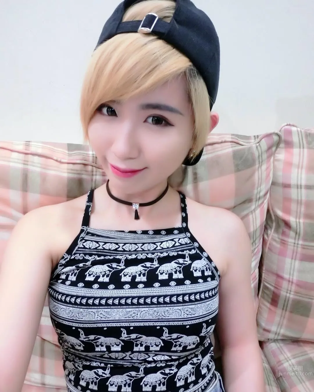 李佩怡- 迷人「魅惑電眼」收服粉絲的心！ 3