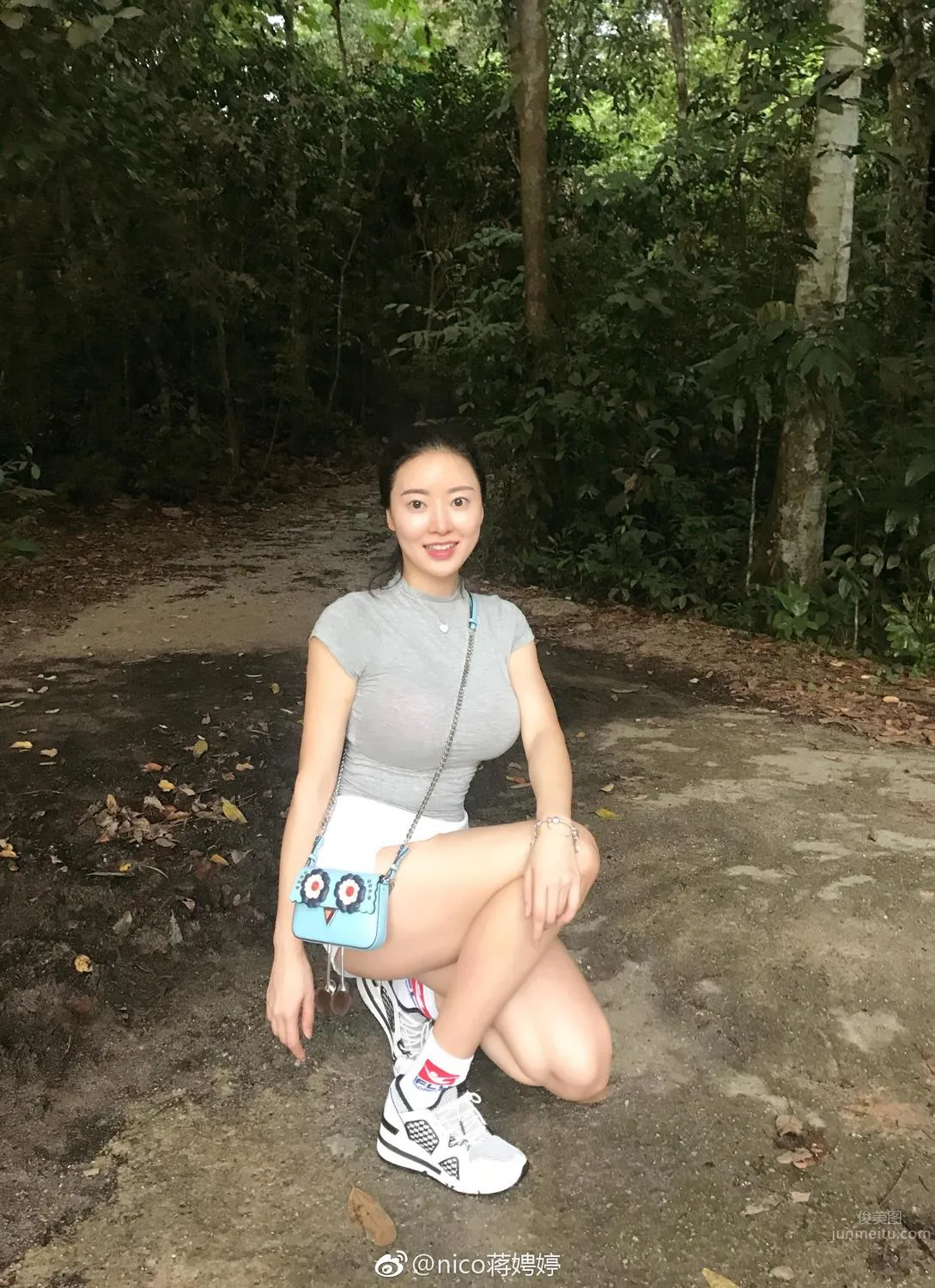 瑜伽女神蒋娉婷 不科学的超好身型_0