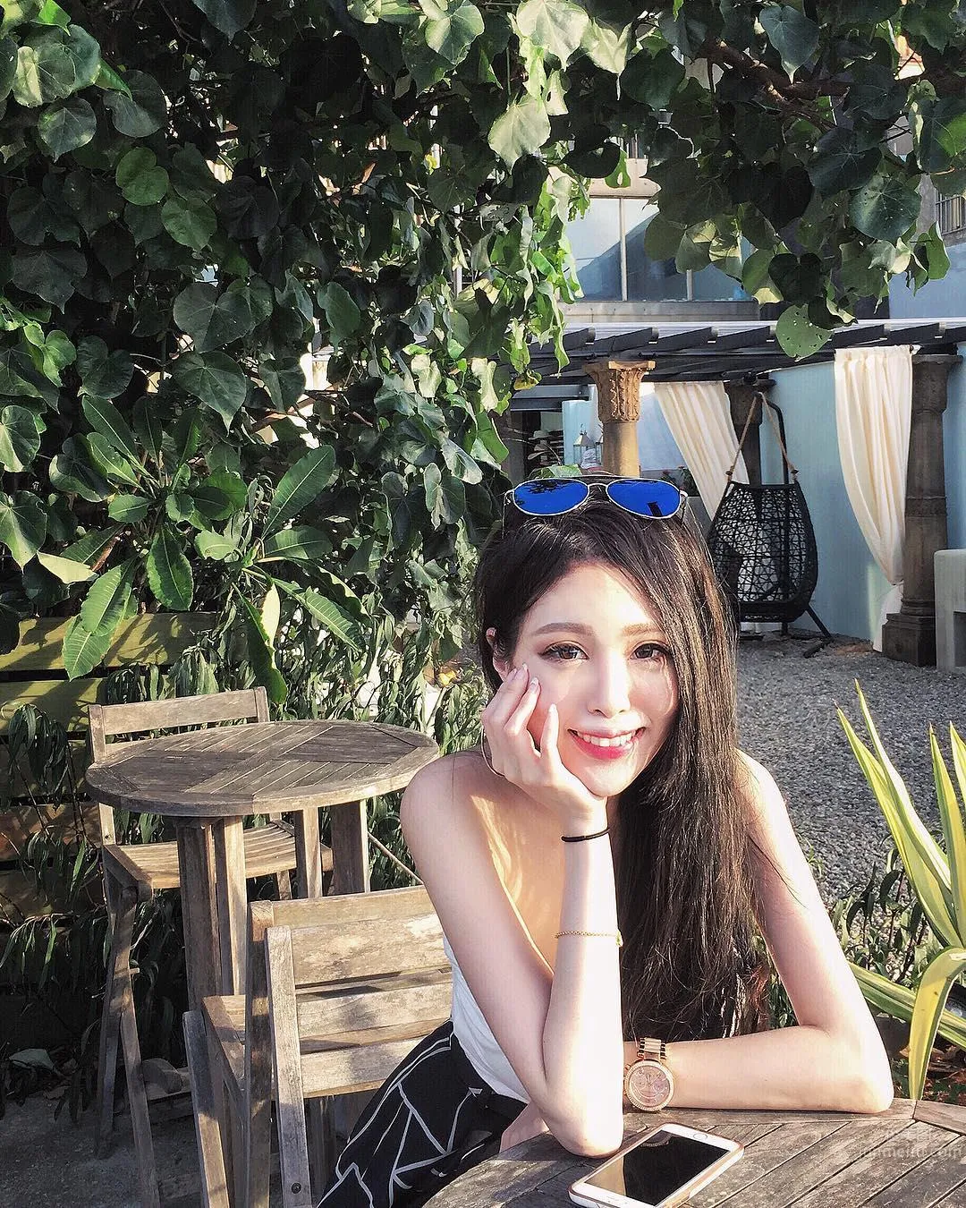 戀愛了！比基尼「白嫩美胸正妹」安全氣囊好膨脹 13