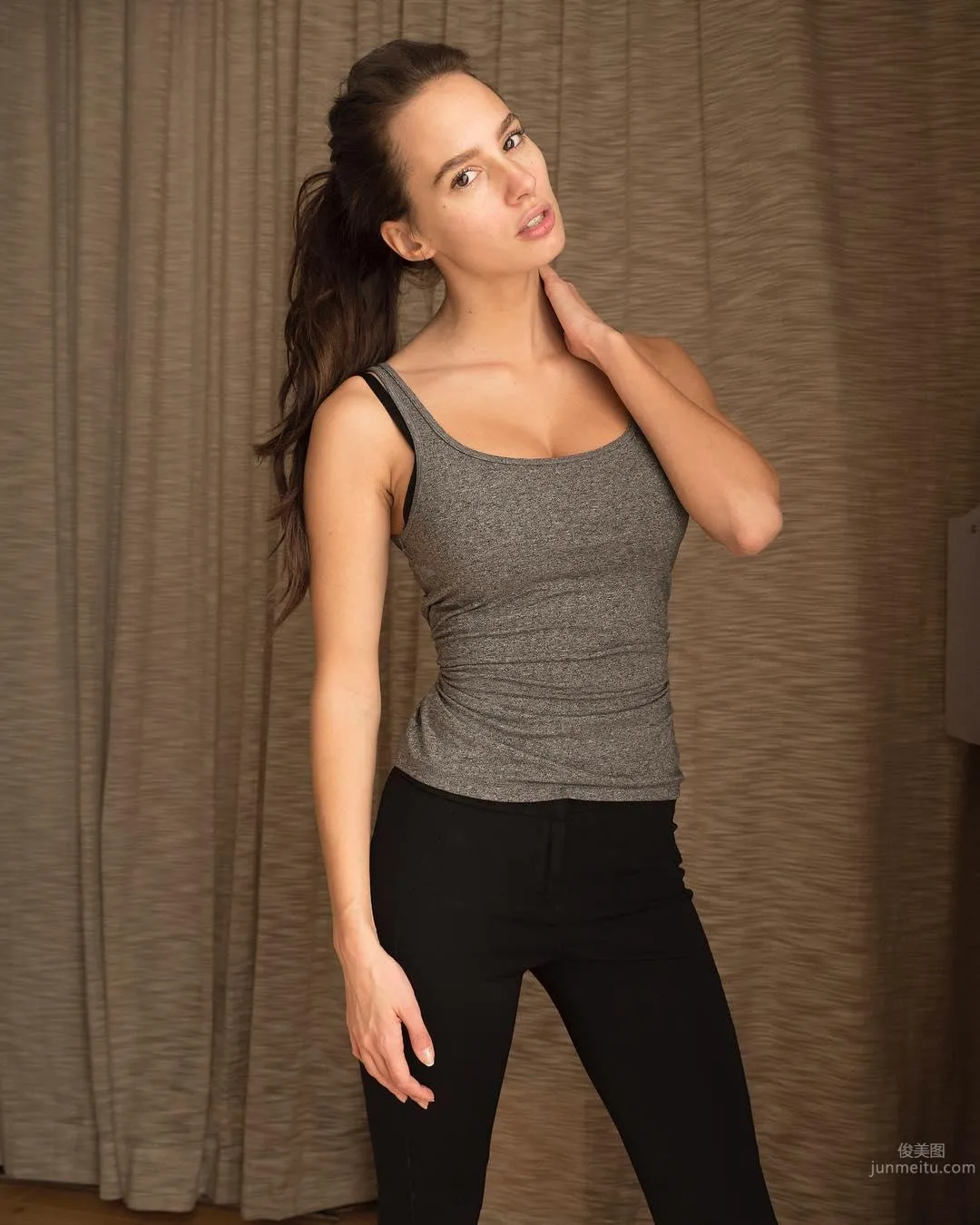 Magdalena Perlinska- 拉丁舞美人比基尼美照 42