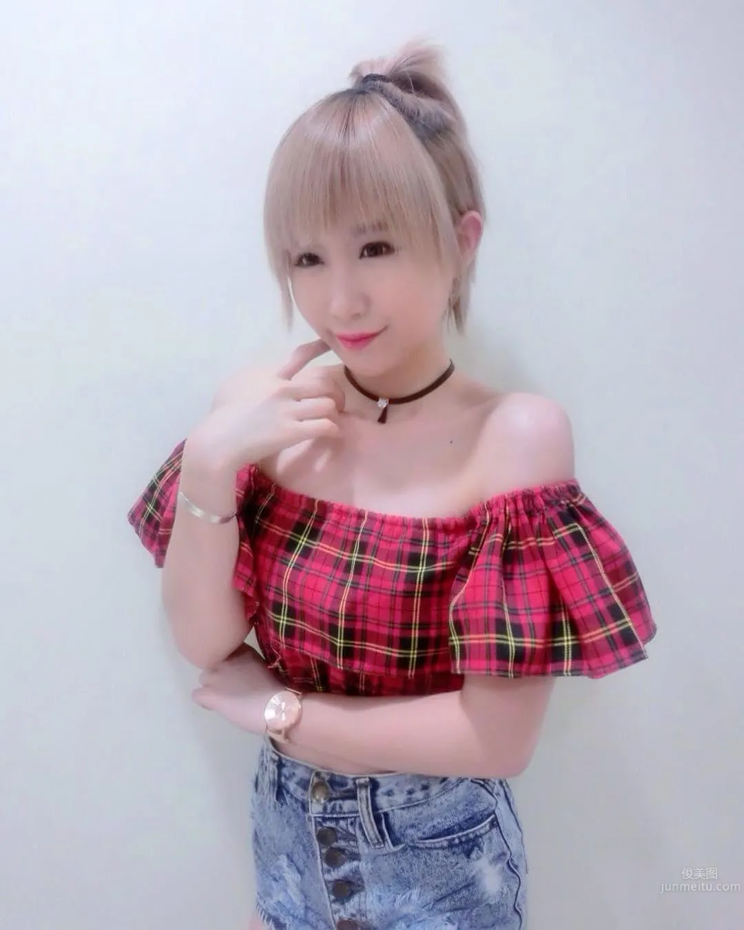 李佩怡- 迷人「魅惑電眼」收服粉絲的心！ 6