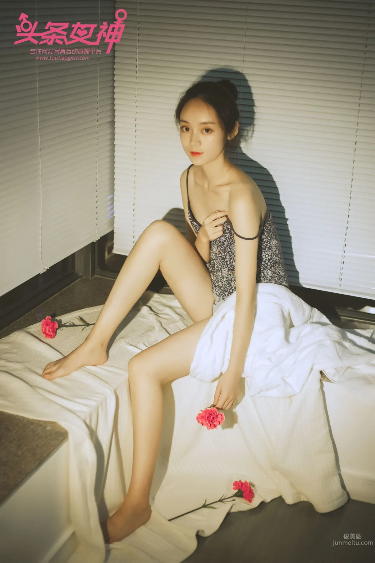 頭條天使美女夜微涼 2