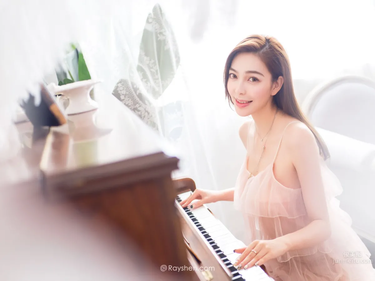 王琳- 气质模特唯美写真_5