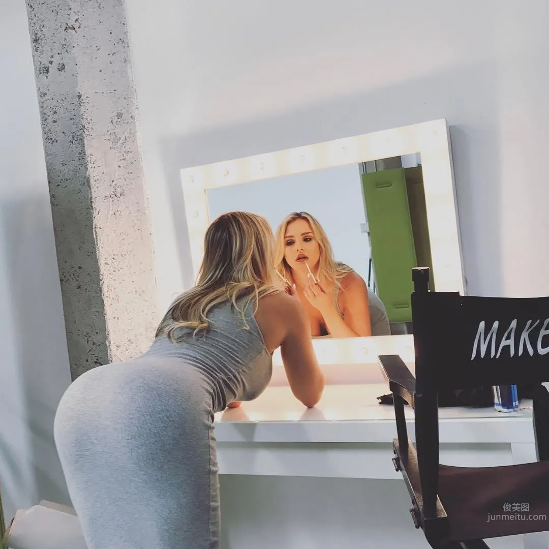 Kinsey Wolanski- 美国曲线新星_5