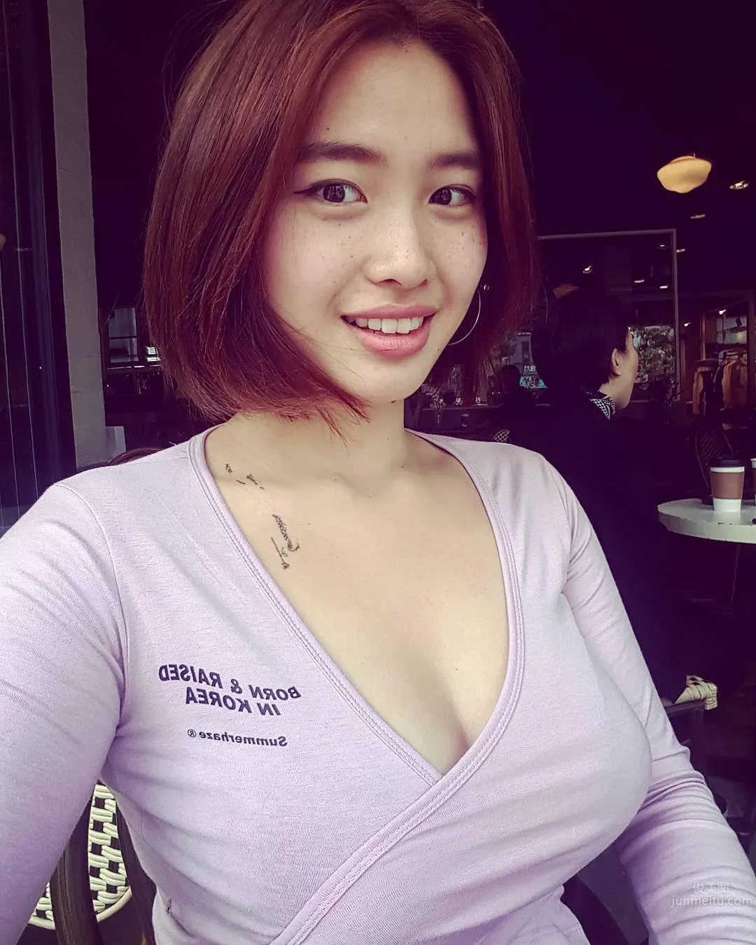 正妹Juasicko街頭曲線現形！奔放的地心引力真的太沉重！ 1